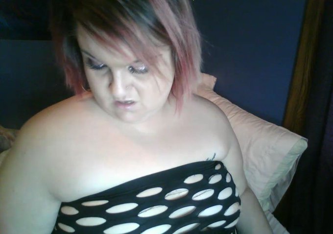 I'm online @MyFreeCams! #onmfc https://t.co/muNYTUXgd9 💚 https://t.co/93KNaWqcuS<a class="tags" href="/tag/myfreecams">@myfreecams</a><a href="/tag/onmfc"class="tags">#onmfc</a>