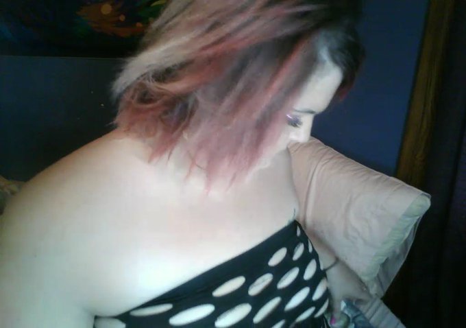 I'm online @MyFreeCams! #onmfc https://t.co/muNYTUXgd9 💚 https://t.co/93KNaWqcuS<a class="tags" href="/tag/myfreecams">@myfreecams</a><a href="/tag/onmfc"class="tags">#onmfc</a>