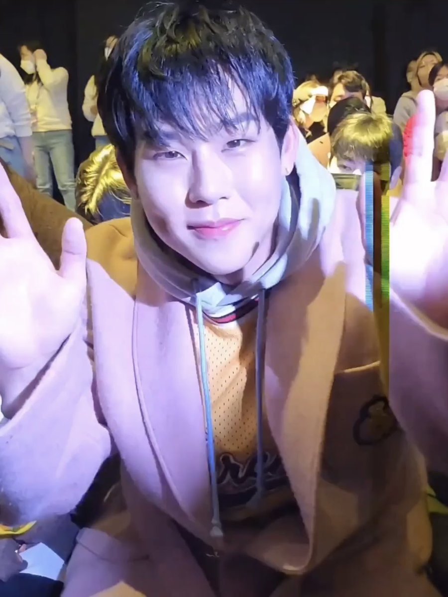 cloudyheon's tweet image. love of my life