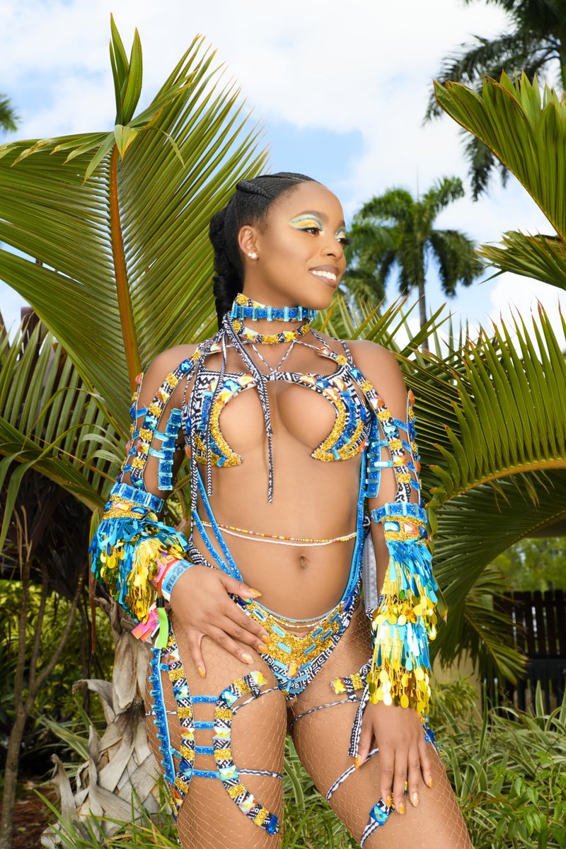 Sweetheartrayy's tweet photo. Calinda ๐๐๐ฌ๐พ #Miamicarnival2022 #miami #genxcarnival #genxmas https://t.co/QO73kfhQhv