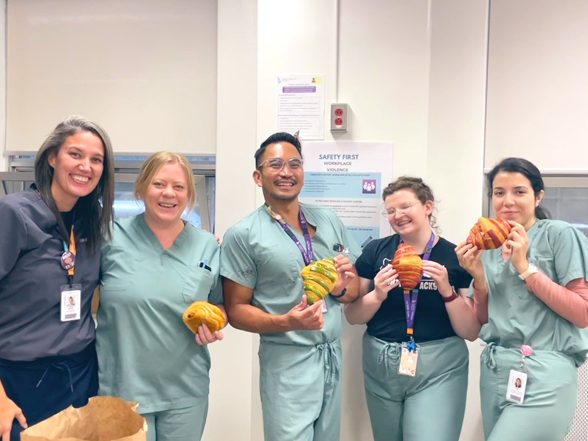 AlexMuccilli's tweet photo. It’s ED nurses week! Thanks to our awesome ED team @UnityHealthTO @StMichaelsFdn for all their hard work with acute stroke! 🚑🧠💉 https://t.co/zHillDvLrs