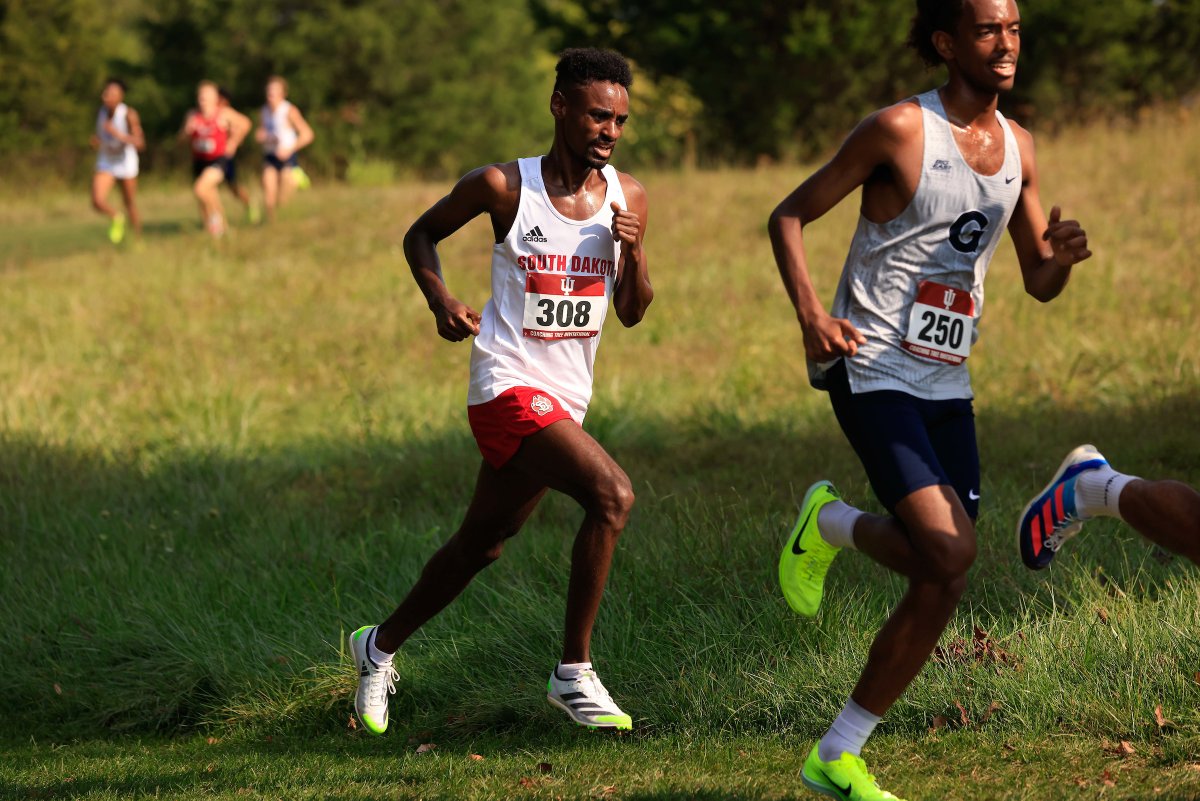 South Dakota Track & Field / Cross Country tweet media
