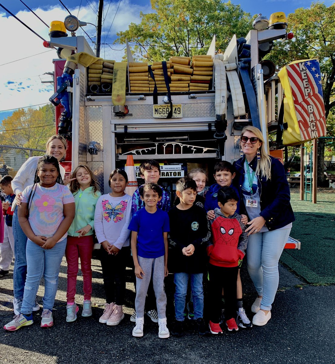 2Sisthebest's tweet photo. Thank you to the Bradley Beach Fire Dept. for teaching us fire safety tips! 🚒 #2sisthebest #october #firesafety https://t.co/yjWqtfHk9Q