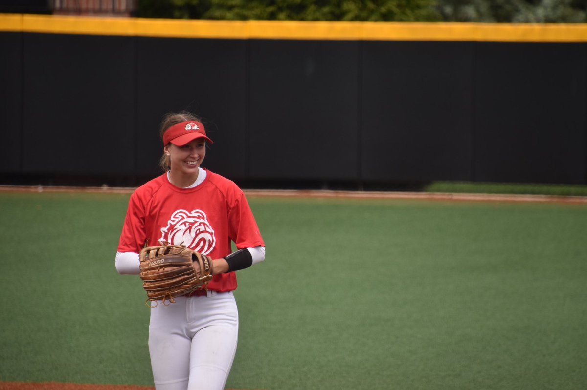 Smiling at game day like 😁

#SkoDawgs #GameDayVibes