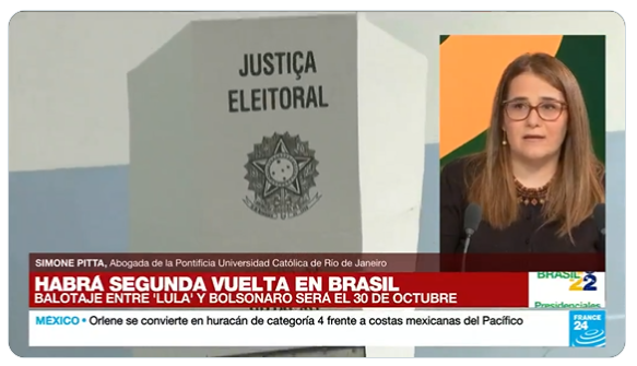 CPolUniandes's tweet photo. #SimonePitta, estudiante del Doctorado en Ciencia Política participó en @France24_es el domingo 2 de octubre analizando los resultados y aspectos importantes de la contienda electoral en 🇧🇷 y las posibilidades hacia la segunda vuelta. 

Revívelo aquí: 👇
https://t.co/t7eGRSrsgD https://t.co/SnCFoz83ga