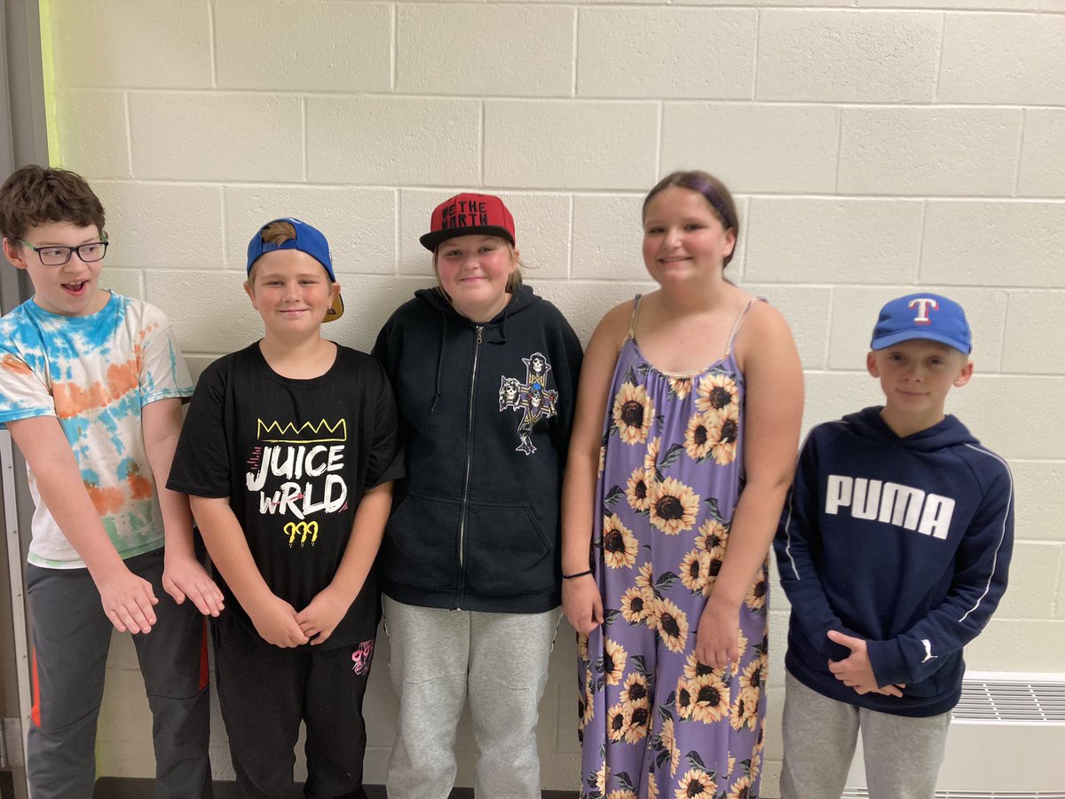 MsWardEPE's tweet photo. Check out EPE’s Student Council Executive! Congratulations to all candidates who participated in our campaign! @eastpointelem https://t.co/W1Mw1VDVBJ