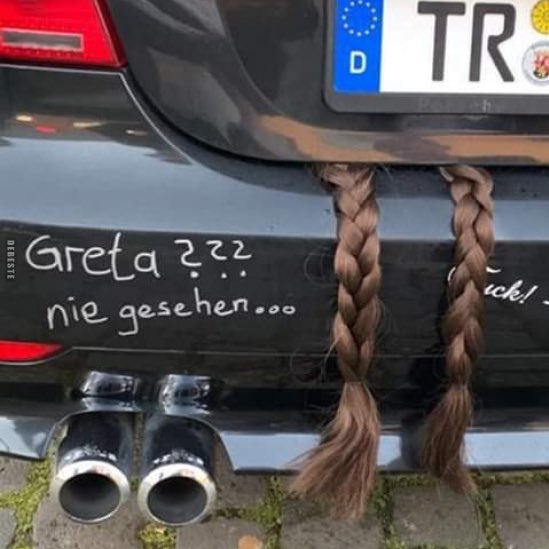 elhotzo's tweet photo. B00mer:
Gemälde voll Tomatensuppe🤣😂
auf Autobahnen kleben😅🤣
😂😆🤣lächerlich diese Protestaktionen😂😂😂

die Protestaktionen von B00mern: https://t.co/kbYBGAAgio