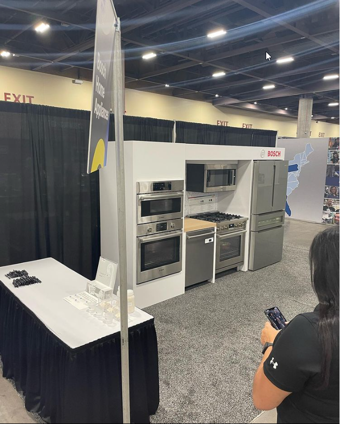 AMSSolutions's tweet photo. Bosch at HLM meetings https://t.co/5QQm4uEe5g