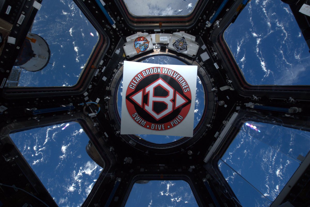 Welcome home #Crew4!! Thank you for taking our Diamond B to swim among the stars. 🏊‍♀️✨