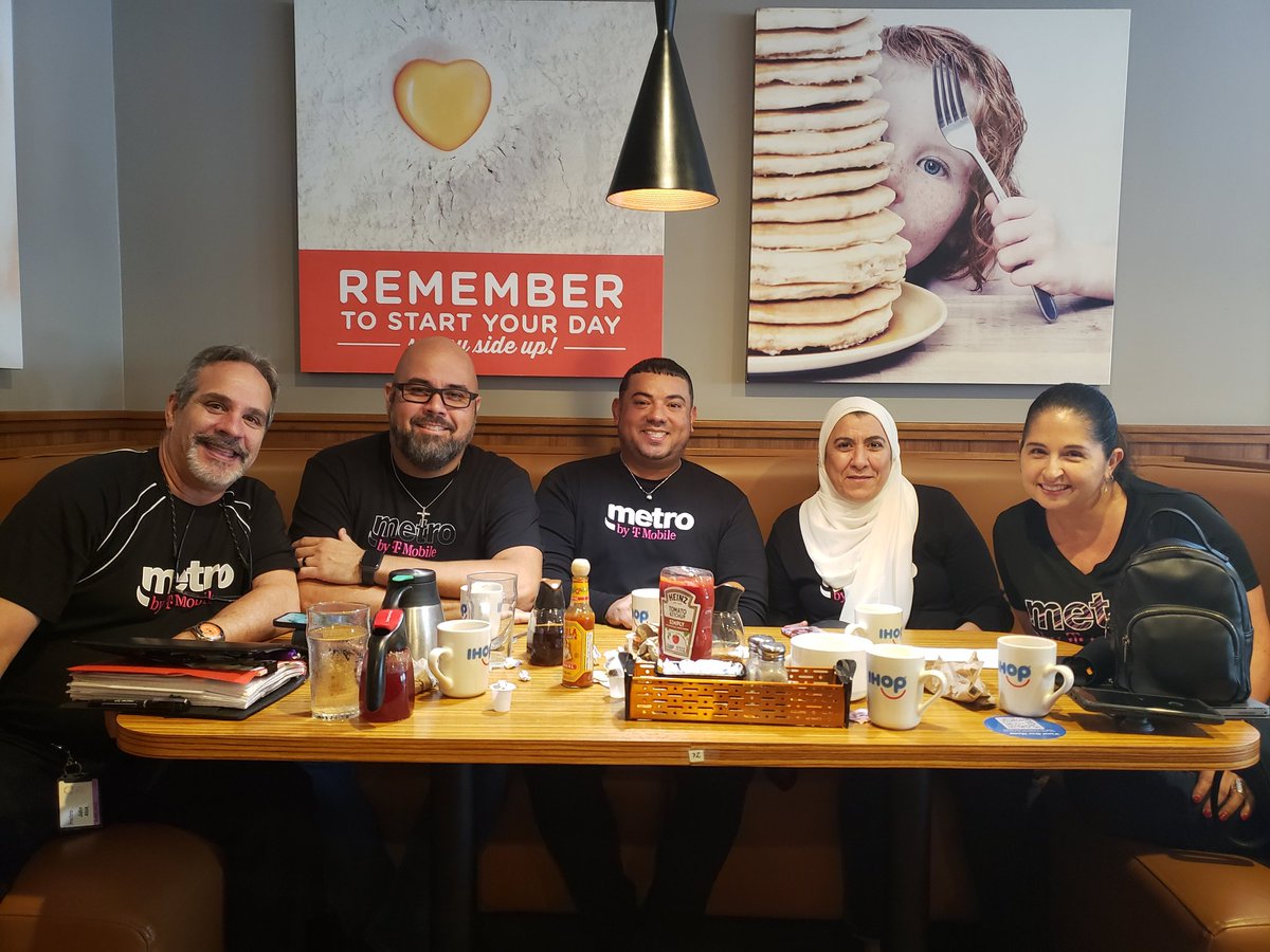 boot954's tweet photo. Breakfast Meeting with SkyNet GM &amp; DM, thank you all @TonyCBerger @DAgosto77 @cospina1975 https://t.co/Bw4Pf7F7FD