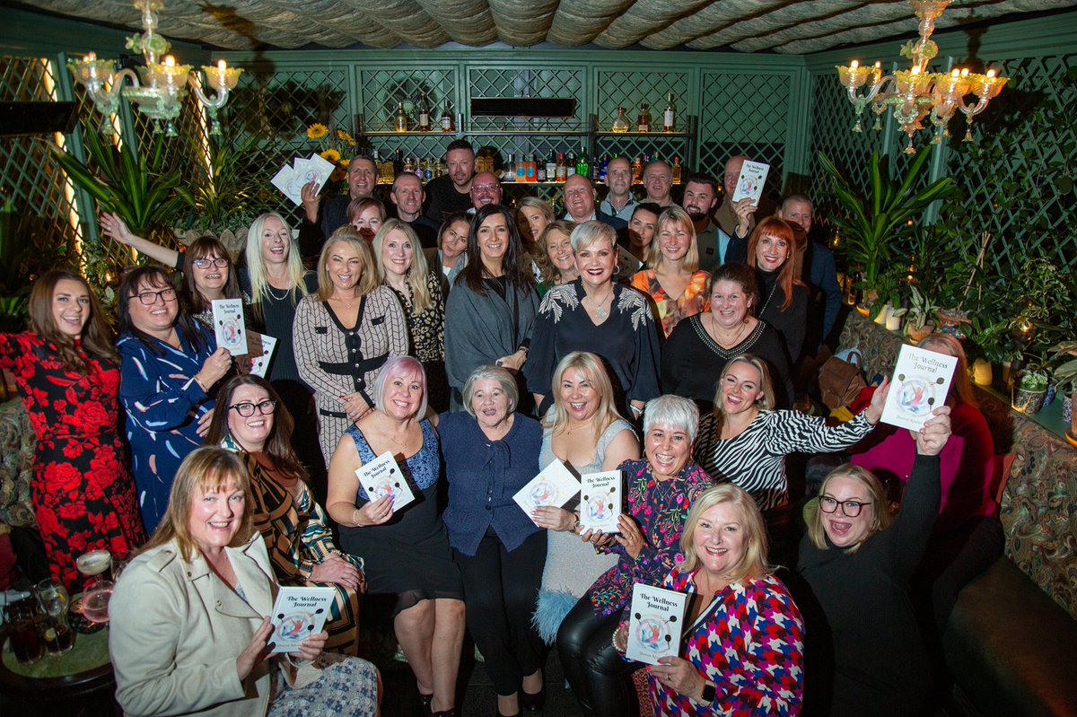 PeggSharon's tweet photo. #thewellnessjournal #booklaunch @theivymanchester #Wellbeing #MentalHealthAwareness #https://wellness-journal.co.uk/ https://t.co/UXsixWDDUP