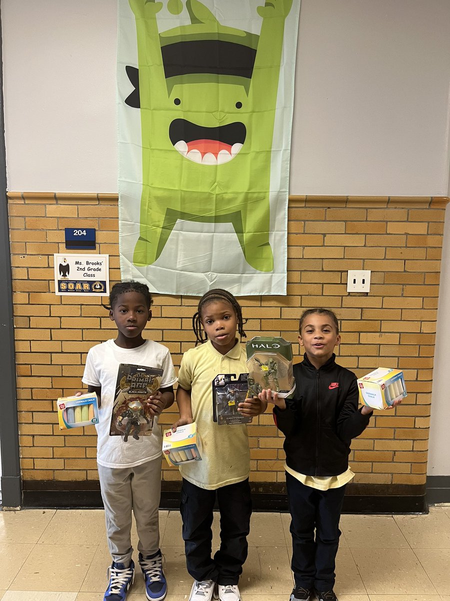 Historic122's tweet photo. Meanwhile— Back at the Eagles’ Nest— the youngest Eagles are showing you how to SOAR and 2nd Grade are the Dojo points winners for the week! #the122experience #theeaglesnest #thsct @KingMark01  @bettyeadams7 @BMDschoolsPRguy @SonjaSantelises @BTWKnights https://t.co/sCKqu9C7WA