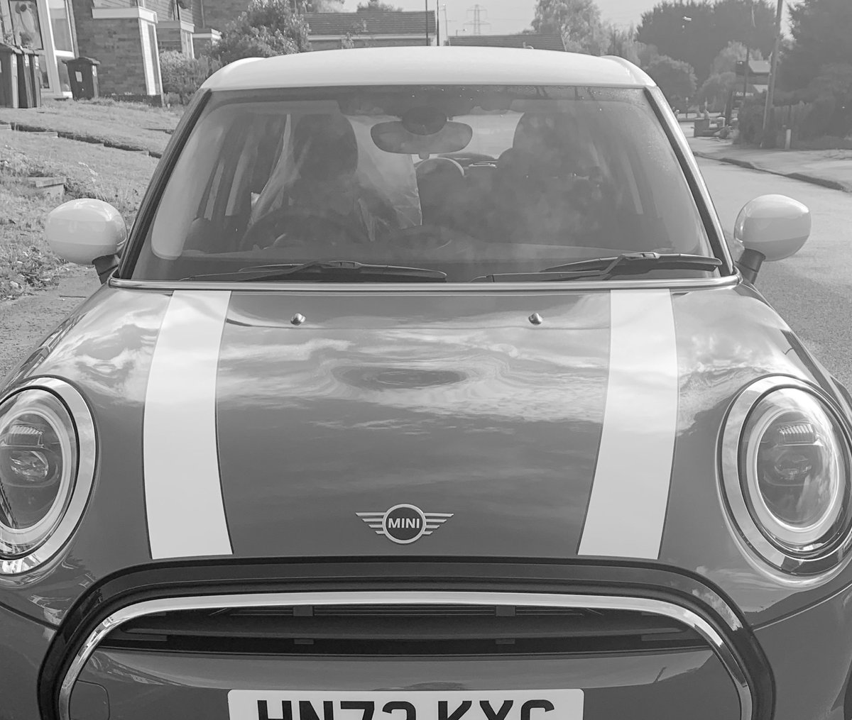 DigitalMBrain's tweet photo. I’m lovin life. new guy car #mini #iworkedforit #happy #fiance https://t.co/oU9FGOngcq