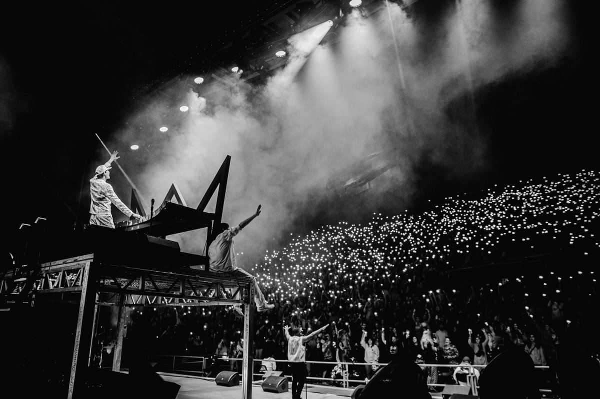 LouisTheChild's tweet photo. Red Rocks night 1!!! https://t.co/HH3T2BD0Qc