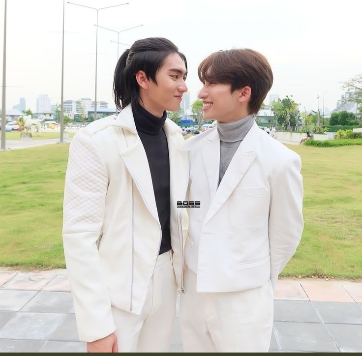 ashlihodge's tweet photo. #IVoteFor(ActorName) @Bossckm_
@Noeul_lee6
#MostHandsomeBLActor2022
#LoveInTheAir
Yo I'm adding my own unofficial names to this list https://t.co/Qa6ZJcoBe5