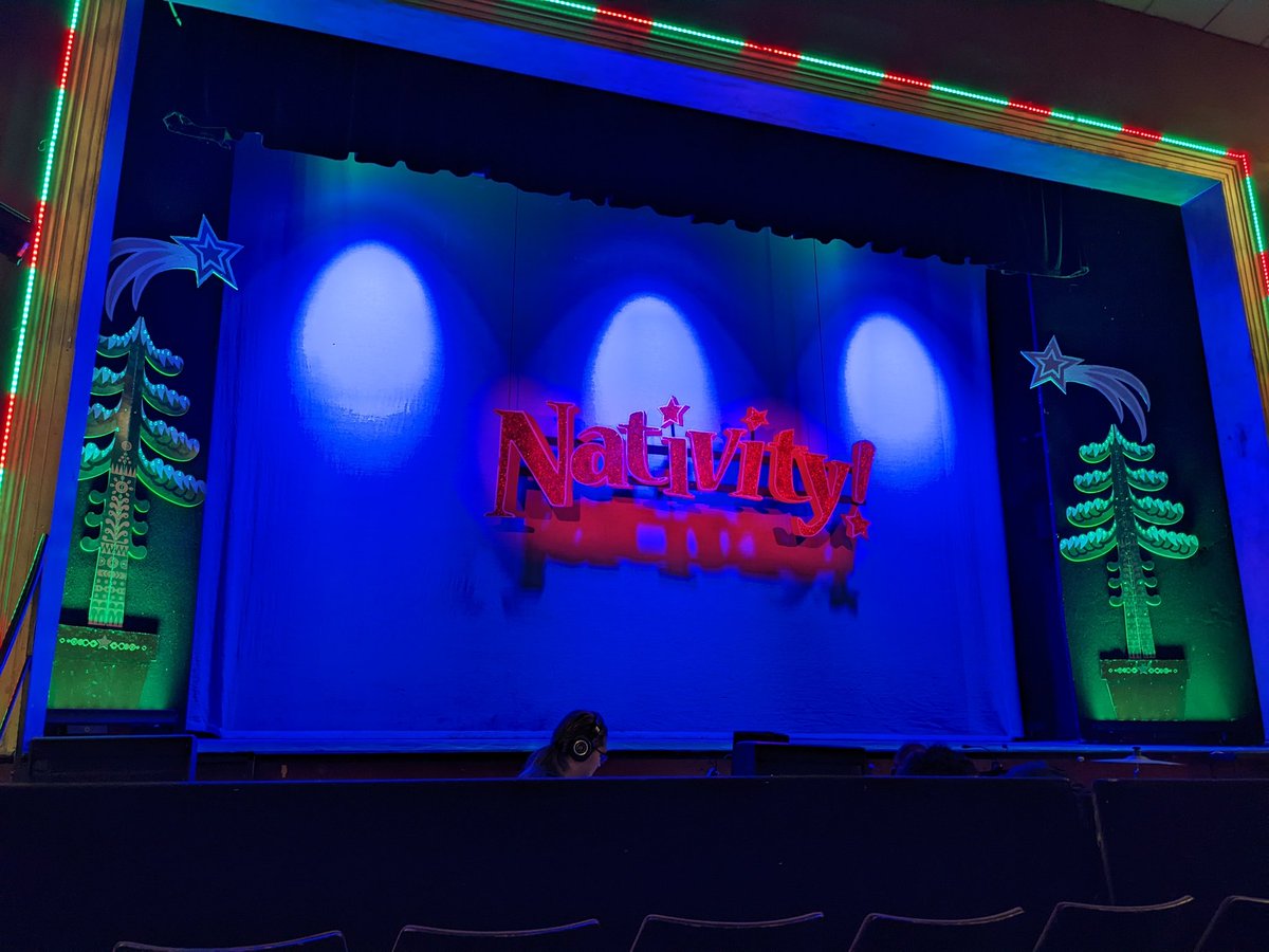 jacobjb251's tweet photo. @EllesmereMTC's @nativityuk reminded me just why it's one of my favourite musicals. @DeborahIsitt and team's work should be used as the gold standard for adapting screen for stage. https://t.co/lABALSgAfV