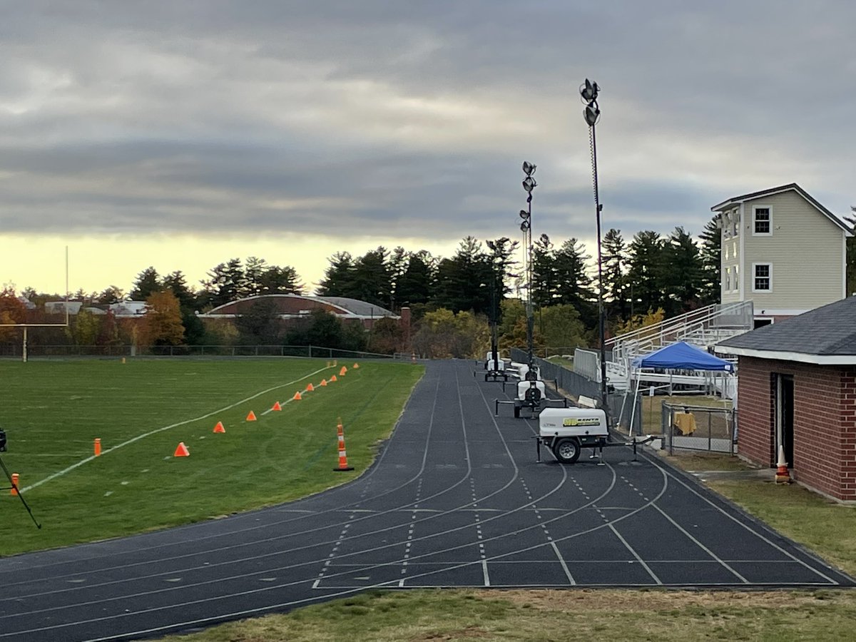 Week 7 of #FridayNightFootball! We’re coming to you live from the home of <a href="/Bow_Football/">BowFalconFootball</a> where the Falcons (5-1) host St. Thomas Aquinas (4-2). Bow rented lights for the big game - only time it happens all year - should be a great turnout <a href="/WMUR9_Sports/">WMUR Sports</a> via <a href="/MikeCroninWMUR/">Mike Cronin Jr.</a>