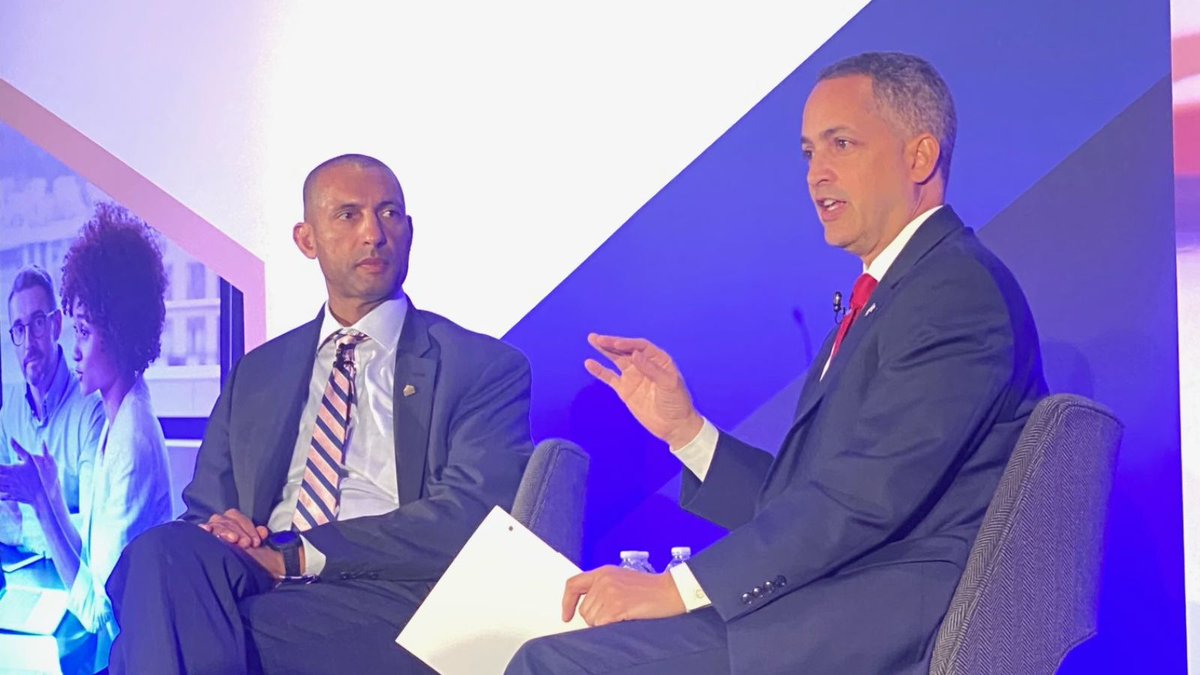 DepSecGraves's tweet photo. The #DepSec then spoke at 2022 Future of Black Communities Summit held by the Joint Center. This year's summit focused on ensuring states deploy federal infrastructure resources equitably in the Black Rural South, assuring that we all gain from the work of the @CommerceGov. https://t.co/Ayr6XfwRlh