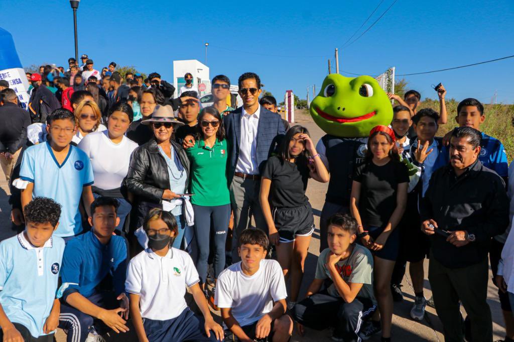 roymnieto's tweet photo. Padrísimo acompañar el día de hoy al #TeamGalvan, @CODEGuanajuato y @comudeg, en la 1er Carrera Atlética de Puentecillas.
#GuanajuatoCiudadDeportiva
#CapitalDeportiva
#HaciendoCiudad https://t.co/hkxZVXKKjj