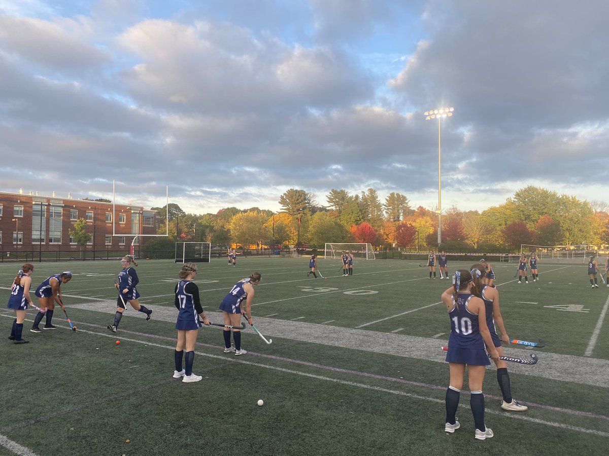 Friday Night Lights Fockey!!!

Lady Eagles @ Hingham Harborwomen

Game @ 6:00 

GO NORTH 🦅🏑👊