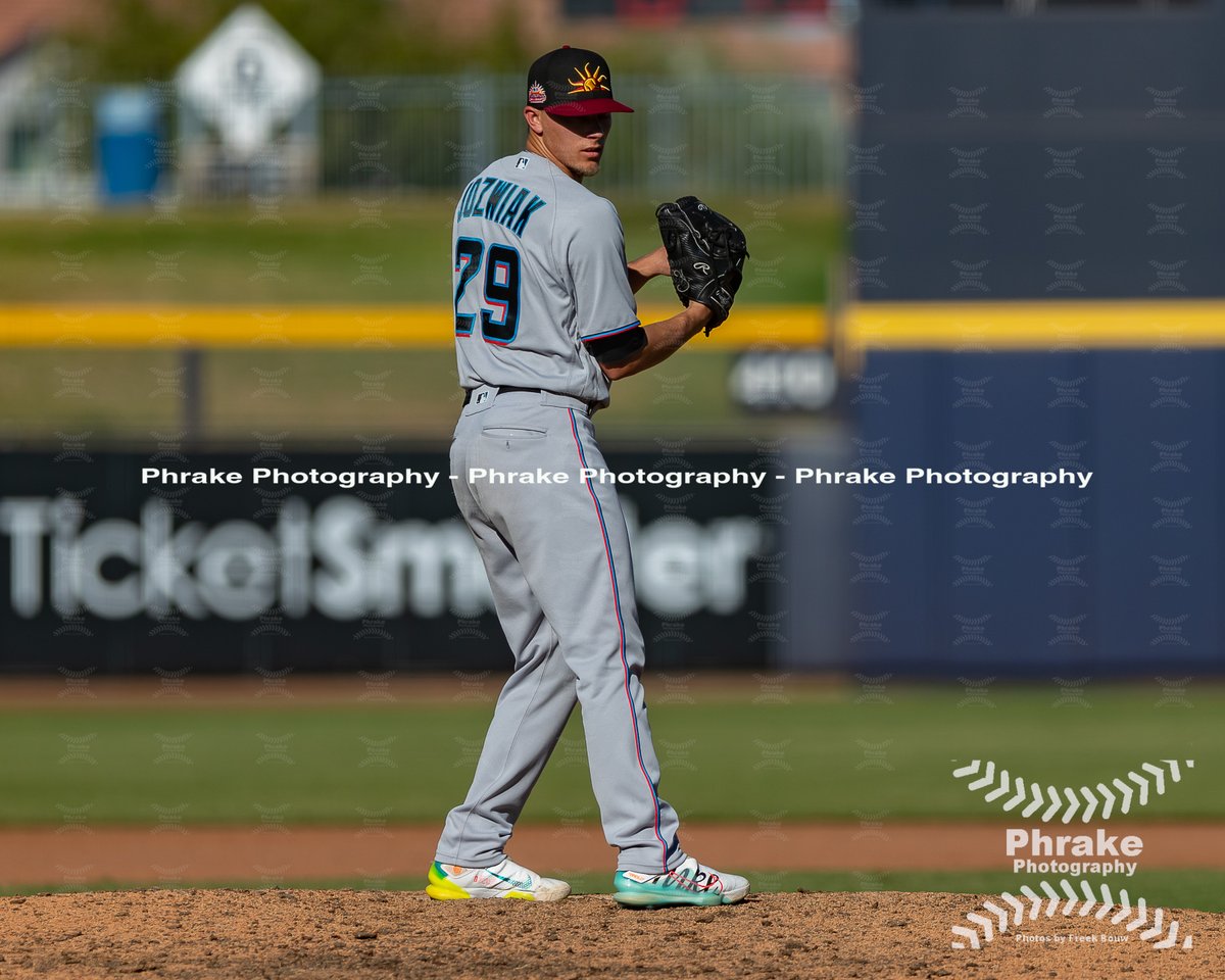 phrakephoto's tweet photo. Chandler Jozwiak (29) Mesa Solar Sox MIA @CCjozy @AggieBaseball #GigEm #proaggie #marlins #Miamimarlins #makeitmiami #JuntosMiami #letsgofish #fishwin #OurColores
@marlinsprospect @FishFarmReport @marlinsminors @FishProspects #afl2022 #afl22 #arizonafallleague @mlbazfallleague https://t.co/wVcWfJ4LsI