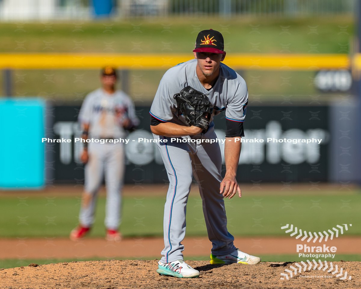phrakephoto's tweet photo. Chandler Jozwiak (29) Mesa Solar Sox MIA @CCjozy @AggieBaseball #GigEm #proaggie #marlins #Miamimarlins #makeitmiami #JuntosMiami #letsgofish #fishwin #OurColores
@marlinsprospect @FishFarmReport @marlinsminors @FishProspects #afl2022 #afl22 #arizonafallleague @mlbazfallleague https://t.co/wVcWfJ4LsI
