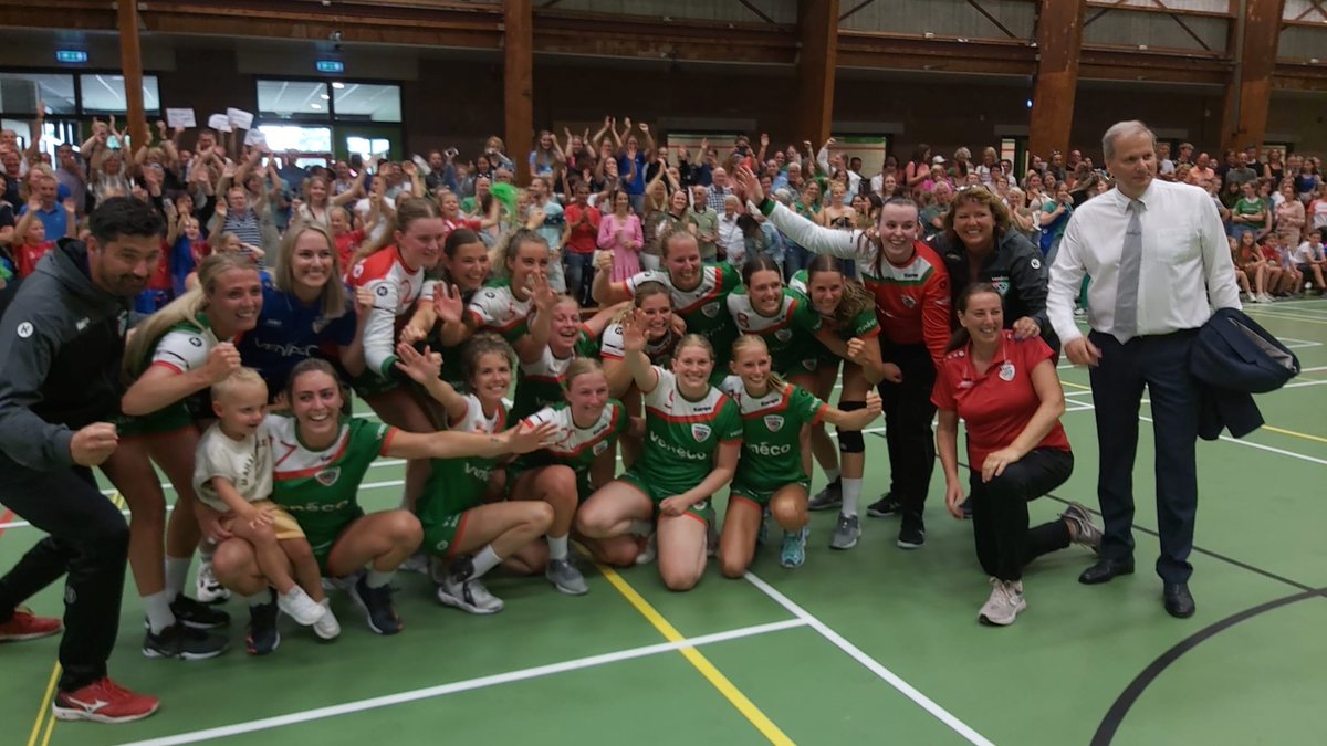 VENÉCO VELO Handbal als sportteam van het Westland. Stem op gemeentewestland.nl/sportprijzen

<a href="/VELOHandbal/">VENECO VELO Handbal</a>
