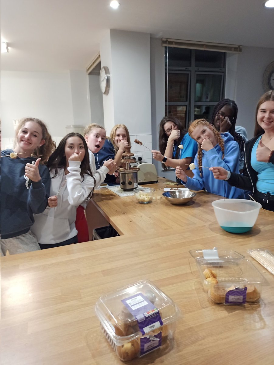 FollyfieldHouse's tweet photo. The girls really enjoyed House Night with a chocolate fountain! #felstedfun #loveboarding https://t.co/37NFeFvZqE