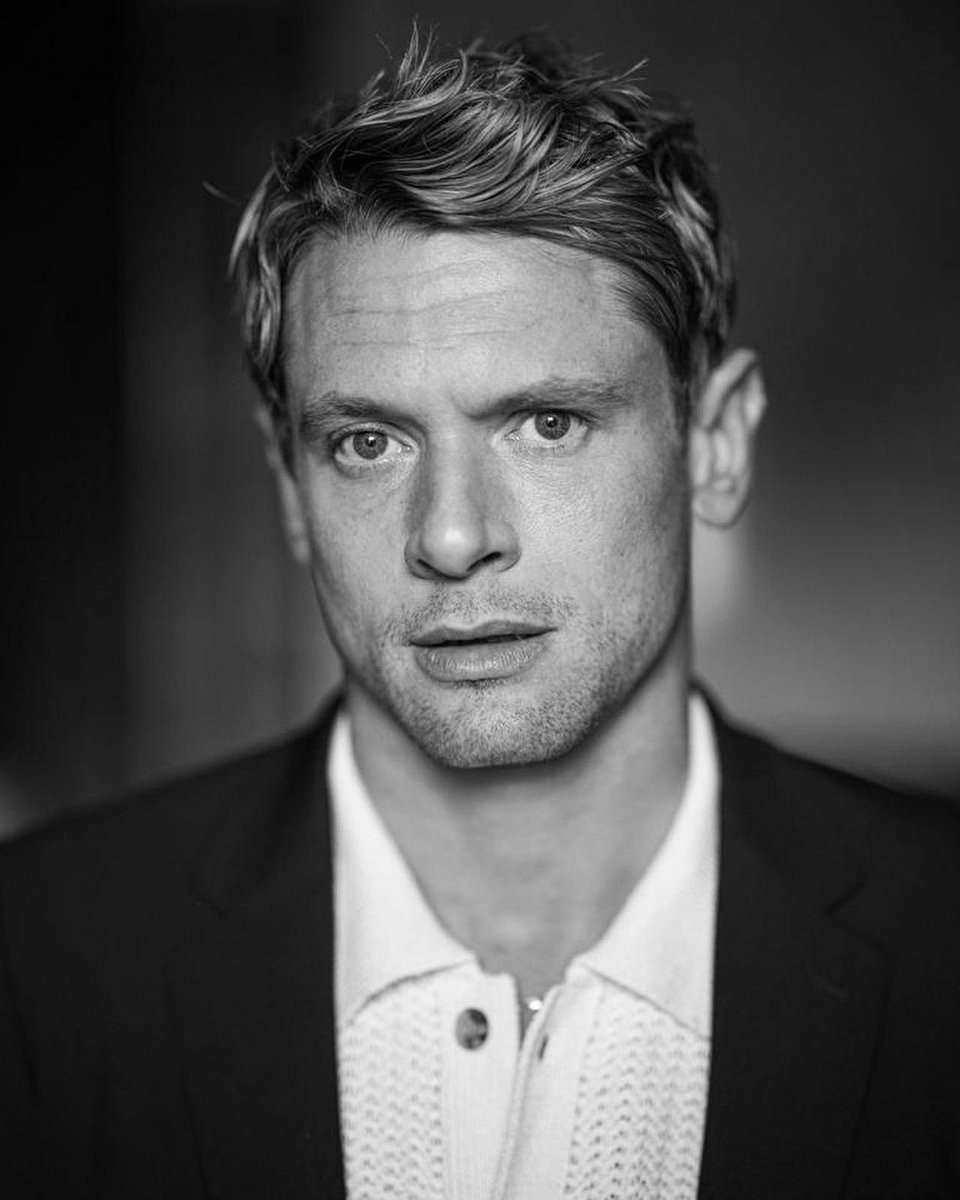 misanharriman's tweet photo. The observation of Jack O'Connell.

Lady Chatterley's Lover. @BFI @netflixqueue @NetflixUK https://t.co/s64G3GifYs