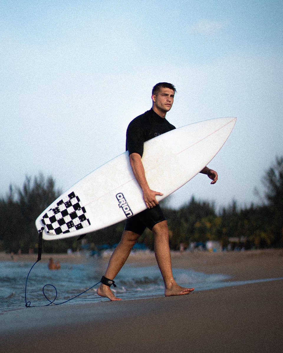 No te preocupes, hay millones de olas ahí afuera. Tómate tu tiempo y tu ola llegara🌊