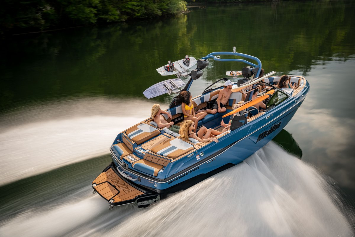 Weekend plans? You're looking at them.

#MalibuBoats #TheTruthIsOnTheWater #23LSV #BestSellingBoat #BestSellingWakeBoat #Wakeboat #Wakeboats #WakesurfBoat #WakeboardBoat #Boating #Wakesurfing #Wakeboarding