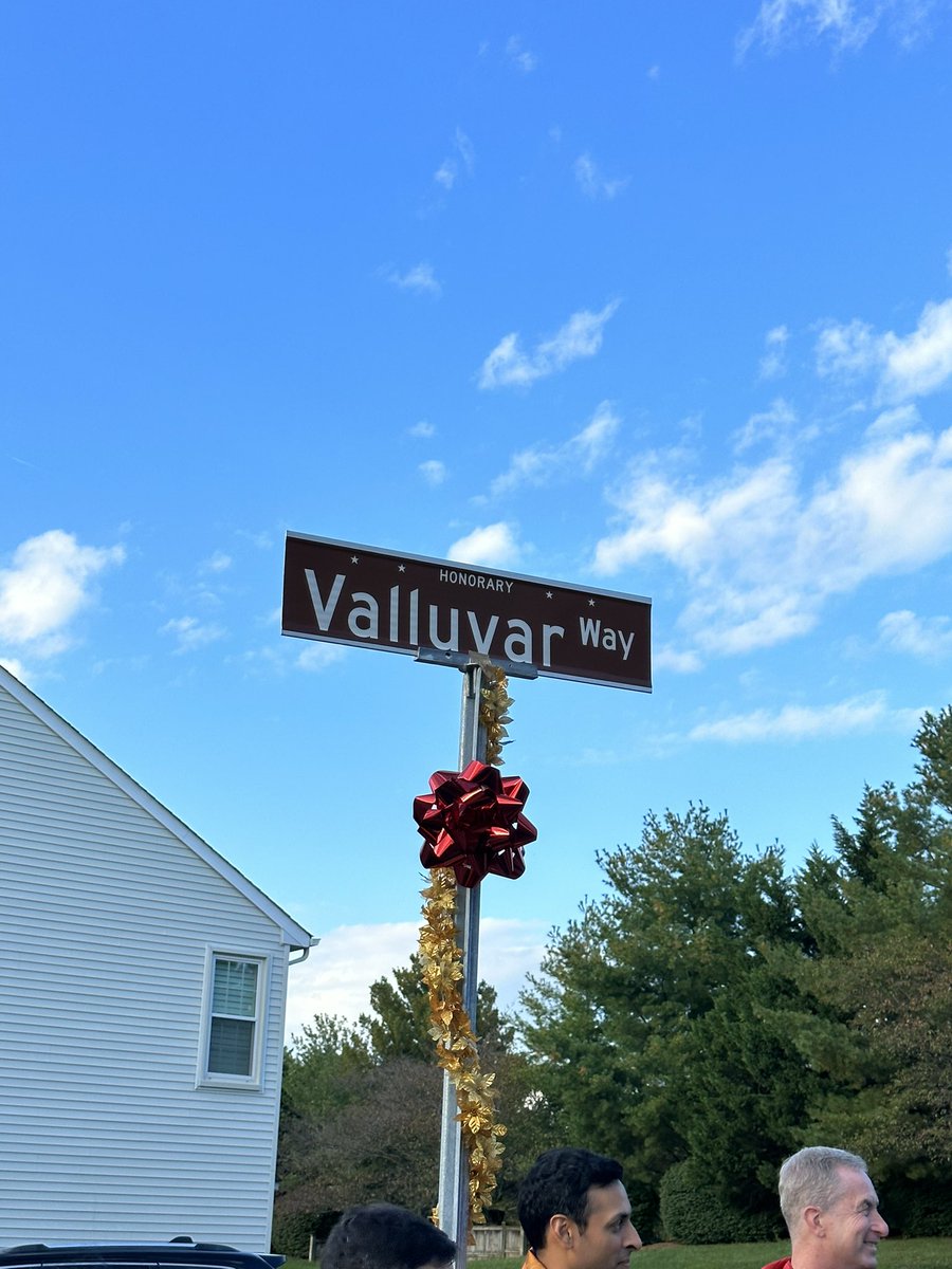 Was proud to sponsor and be here for the unveiling of Valluvar Way - the first in America! Appreciate the help of my friends @SullySupervisor @SuhasforVA @JeffreyCMcKay @DavidBulova and the entire Tamil community. #valluvar