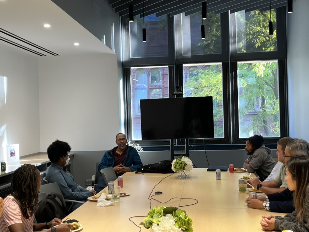 PennEngGrad's tweet photo. Associate Deans at Penn Engineering teamed up with the Office of Diversity, Equity and Inclusion to host an event for new URM graduate students on the importance of developing advisor/advisee relationships. #PennEngineering #UPenn #EngineeringMasters https://t.co/CP3Aw607ke