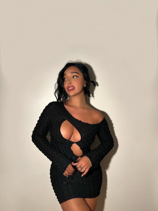 Your girl https://t.co/I07yftXsQN