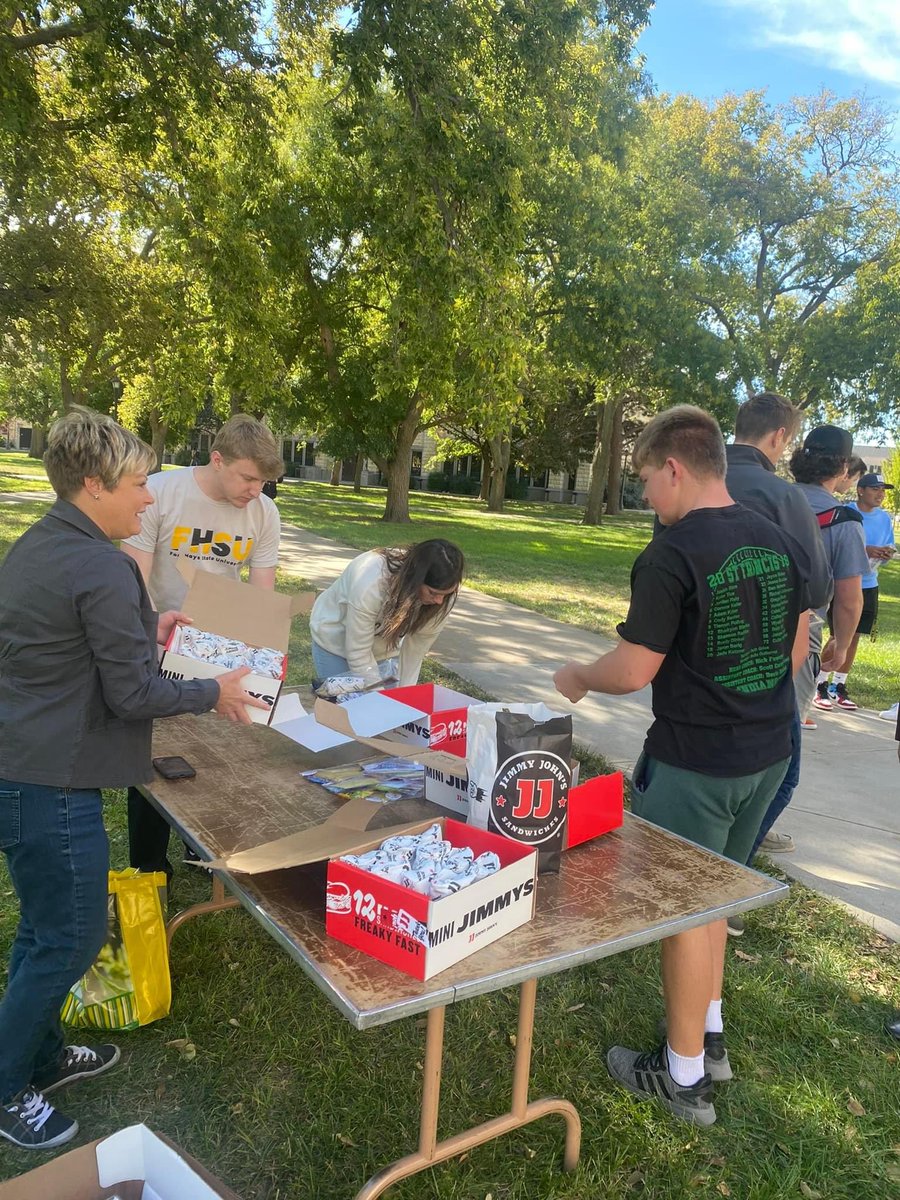 Hammond4KS's tweet photo. Registering Voters at FHSU! #Hammond4Kansas #Vote https://t.co/ZbkPNS0Gth