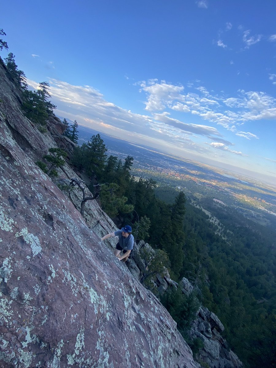 ham__will's tweet image. Reminder to go outside pt2