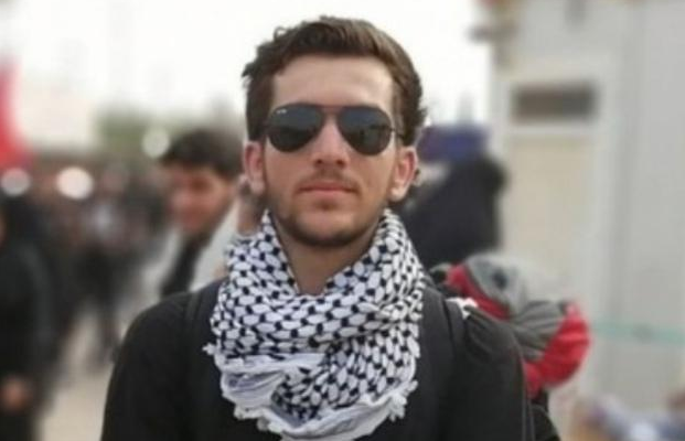 beehnam's tweet photo. این هم علی میربگ، صاحب اکانت آدم از افغان‌های مقیم ایران که حقوق بگیر سراج و سپاه است
#مهسا_امینی 
#زن_زندگی_آزادی https://t.co/gVH9pKeExE