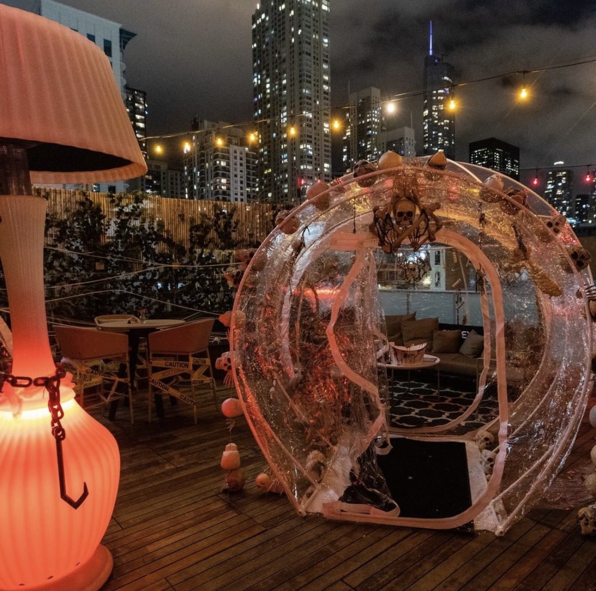 KindleLiving's tweet photo. Always on trend for spooky-season! 🎃👻🧡 https://t.co/3N2845K5FE