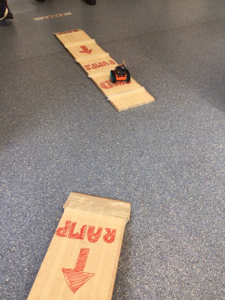 RendcombScience's tweet photo. Robotics after-school club is going well! Huge thanks to the head technician for getting this off the ground. @RendcombCollege #smars #arduino #robotics #cocurricular #techognition https://t.co/Ss7m1oeZf9