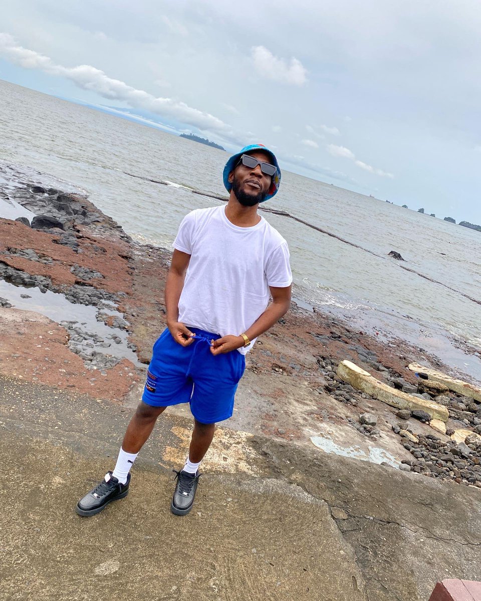 JoviLeMonstre's tweet photo. Limbe City , I don land , I dey down beach , man go do how ? 😅😎🔥🏝 🏖
#Ishaku #Team237 #Mboko  #Limbe

ISHAKU - SIN ( Official VIDEO ) 

https://t.co/a8fSu6Ltei
out on YouTube now 

Ishaku https://t.co/gYzrJgdBq7