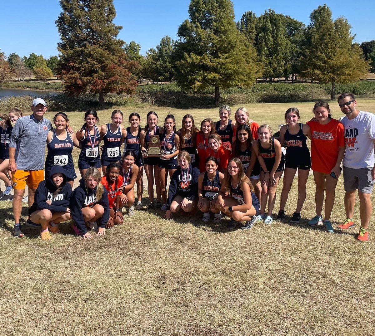 wakelandrunning's tweet photo. Congrats to everyone who competed and shoutout to both our varsity teams for advancing to Regionals on Tuesday (10/25) https://t.co/YWugucYQ0k
