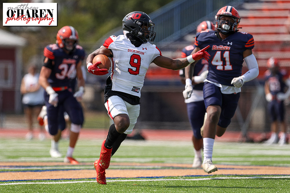 moharenphoto's tweet photo. .@DCRedDevilFB defeated @GburgFB 35-9 Saturday afternoon at Musselman Stadium in Gettysburg, PA. #RedDevils #GoRedDevils #DSonRedDevils #AlwaysWearinTheRed #RedDevilTakeover #ForksUp #FIGHT #RISE #AllDevilsRise #DsonProud #RollDevs #RedDevilNation https://t.co/pXOaojjzjz