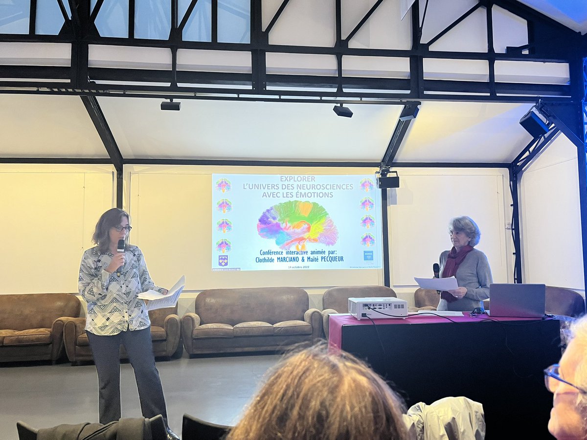 phibonneville's tweet photo. Soirée des acteurs du monde éducatif organisée par @EnghienlesBains . C’est toujours un plaisir de rencontrer les différents acteurs de l’éducation de la ville. https://t.co/ZSGbTfTTob