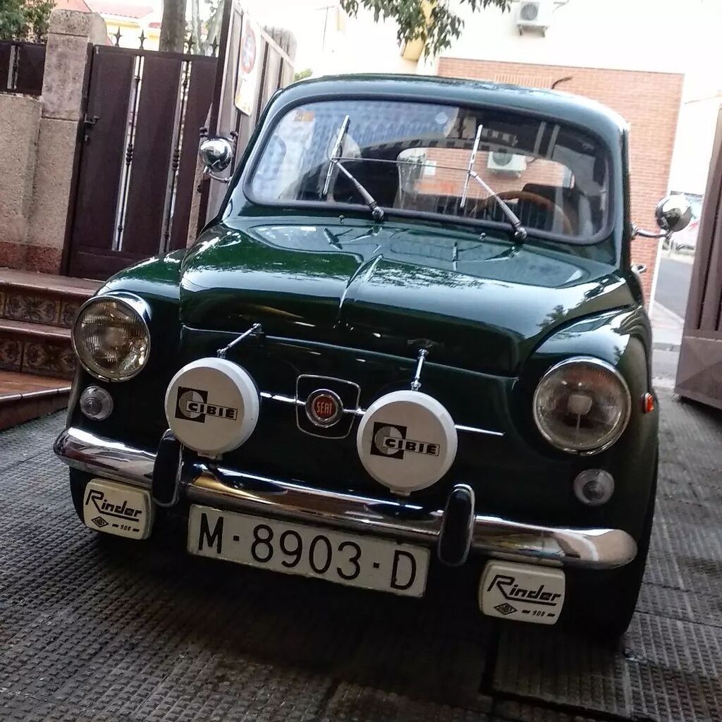 mi6cientosblog's tweet photo. Limpio y reluciente, hacía tiempo que no se llevaba un baño en condiciones.
#seat600 #seiscientos #seatseiscientos #6cientos #mi6cientosblog #bólido #RocinanteGT #pelotilla #cocheclasico #clasicos #vehiculoclasico #instacar #carvintage #coche #spanishcar #picturecar #seat600 https://t.co/sNGVQHptio