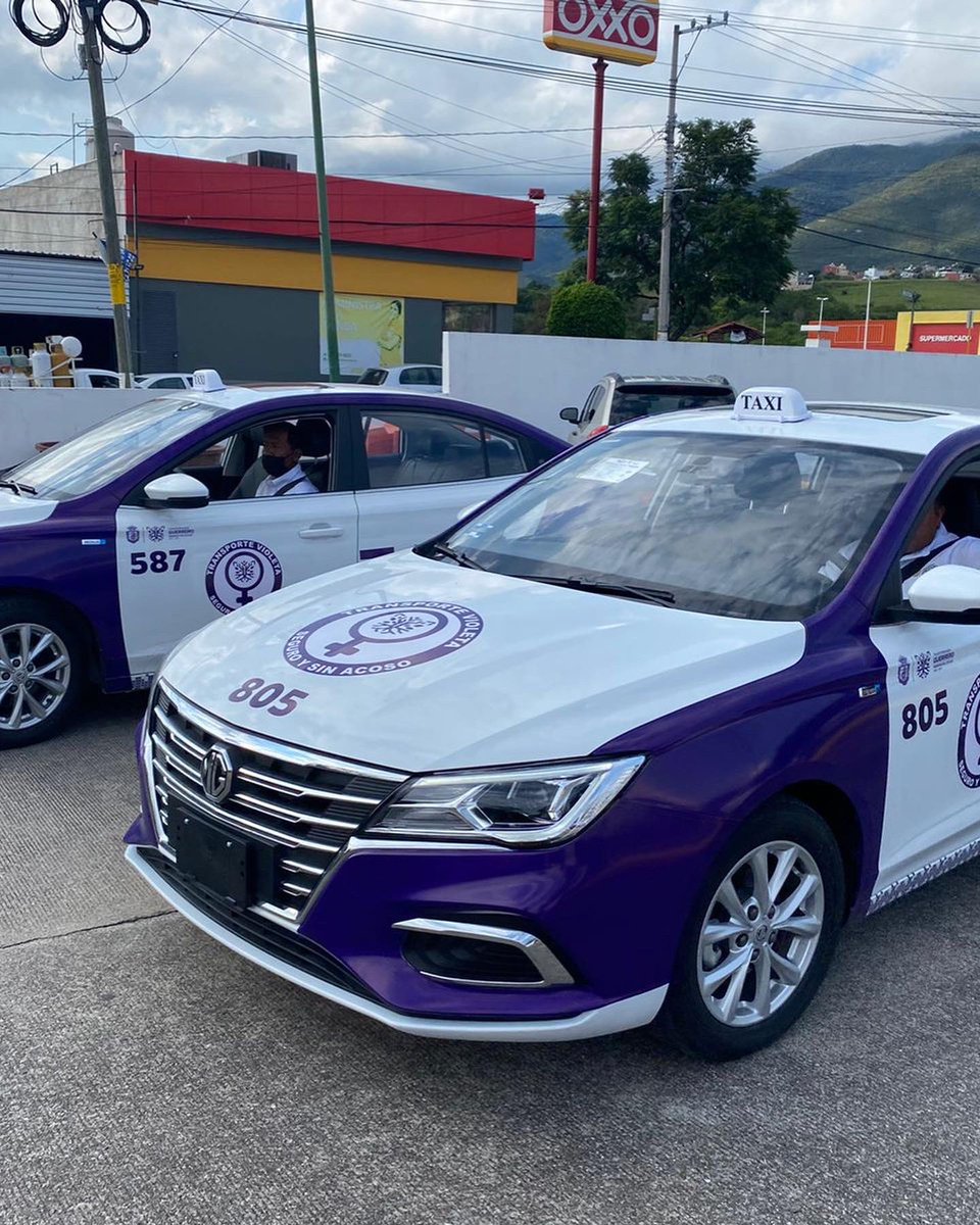 pabloandrego's tweet photo. Hoy inspeccionamos 20 unidades que forman parte de los #TaxisVioleta🚕, que por iniciativa de nuestra gobernadora @EvelynSalgadoP contarán con nueva tecnología, geolocalización y cámaras de videovigilancia enlazadas al C4. Todo esto, en beneficio de las mujeres de #Guerrero. https://t.co/E8yswW9O3J