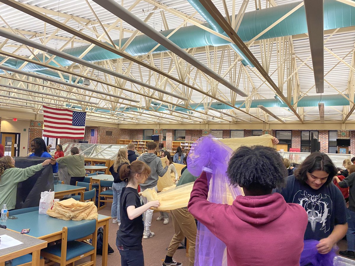 rhonda_foreman's tweet photo. @MHS_Bulldog_SCA  was busy this week folding and organizing all of the gossamer from HOCO 2022. #teamwork @MHSTrentSherman @chloe_thomas31 https://t.co/HMrSug1dVG