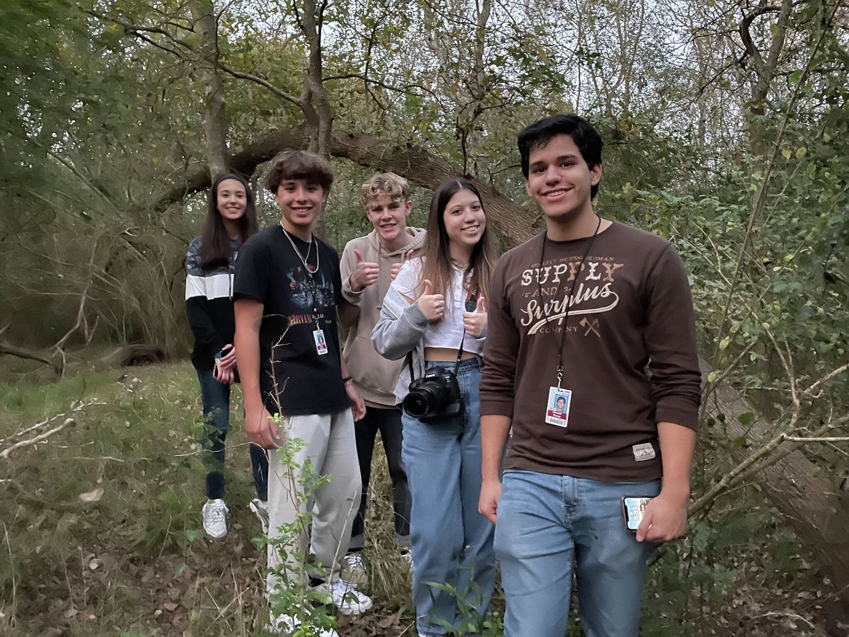 PasadenaCitizen's tweet photo. Deer Park teens' award-winning horror film is headed to New York festival https://t.co/ju5QRedD3p https://t.co/HmNsCyeDOD