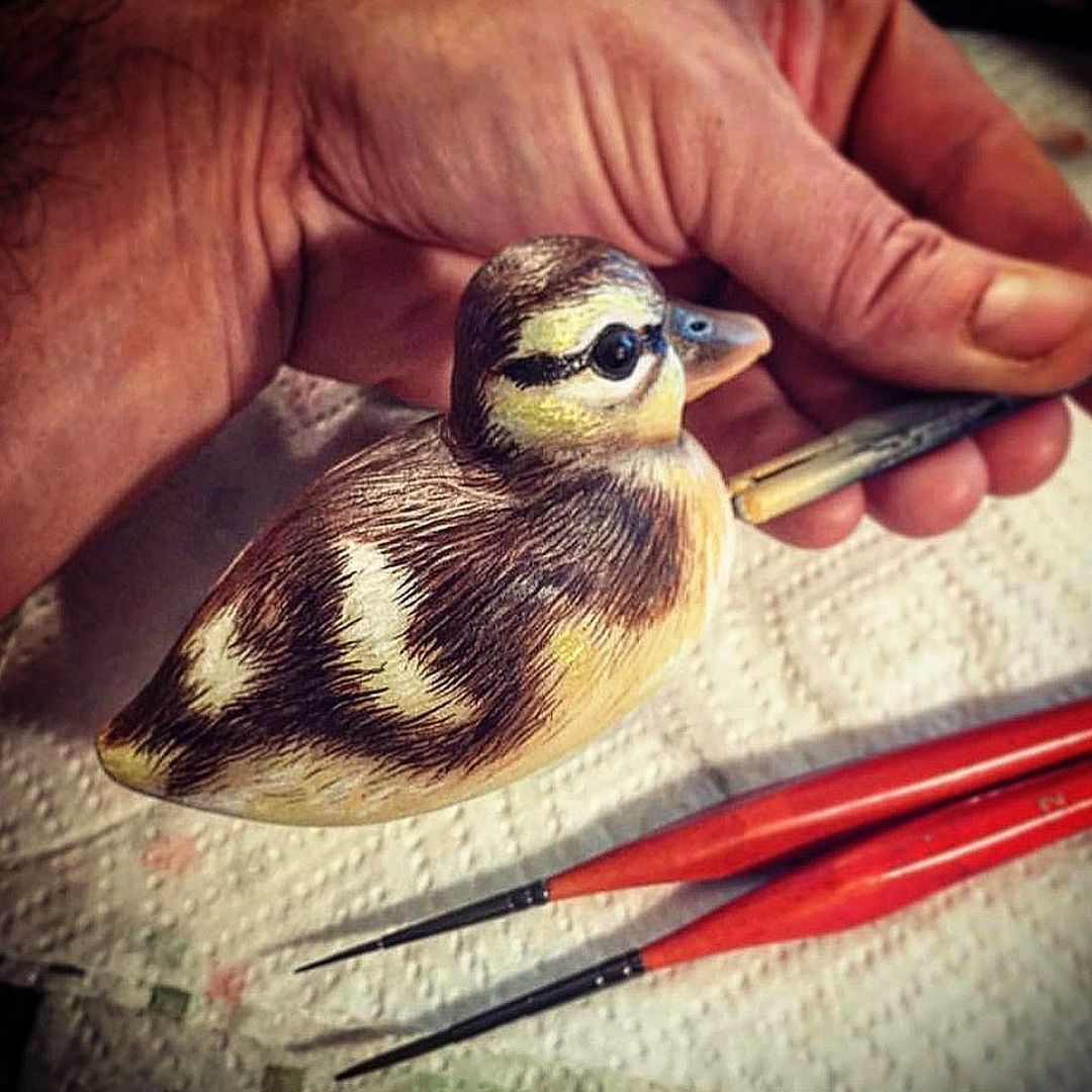 tackle_net's tweet image. 🔁 Ducklings catch bass! Remembers the Moreau's? @meloshfishinglures → This was a fun piece. Topwater duckling bait with dangling feet (not shown) Woodcarved Tupelo. May have to create another someday. #artmeetsfunction… instagram.com/p/CjszgTILc3R/… tackle.net