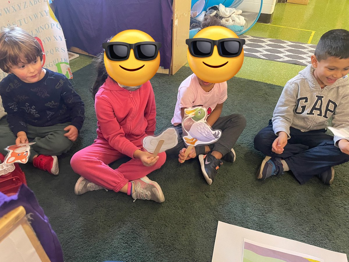 MsSuzanne_HIA's tweet photo. Retelling Henny Penny today! We enjoyed using props to retell the story. #hiawathapride https://t.co/LUOfd8Bhp1