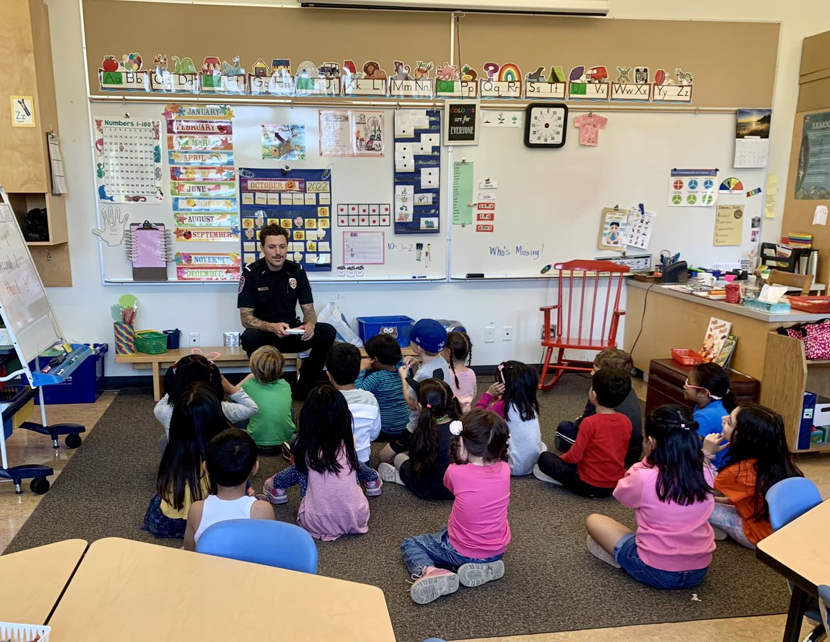 Ridgeway’s Primary classes had fun learning about fire safety and prevention this week! Thank you for visiting @NVCFD #FirePreventionWeek @NVSD44